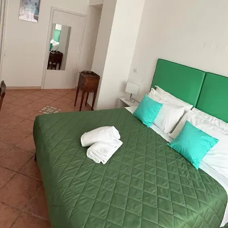 Oda ve Kahvaltı Ambasciata Relais Sorrento