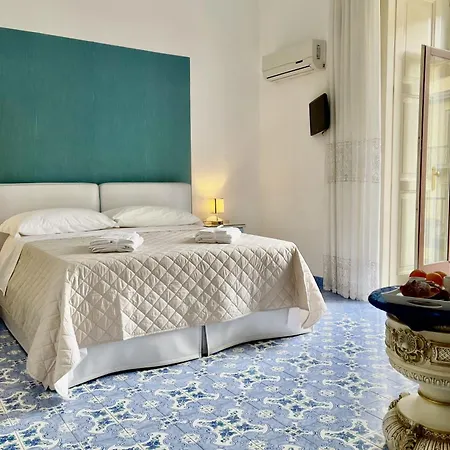Bed and Breakfast Ambasciata Relais 4*